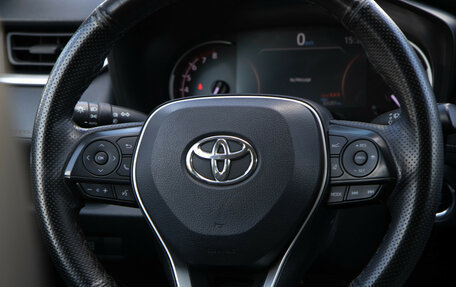 Toyota RAV4, 2019 год, 2 928 000 рублей, 11 фотография