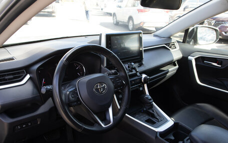 Toyota RAV4, 2019 год, 2 928 000 рублей, 9 фотография