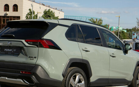 Toyota RAV4, 2019 год, 2 928 000 рублей, 24 фотография