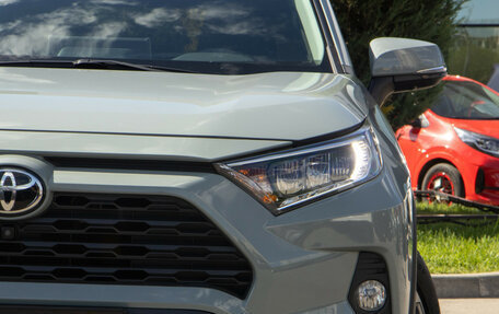Toyota RAV4, 2019 год, 2 928 000 рублей, 22 фотография