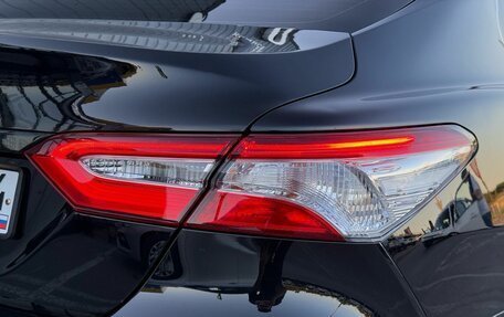 Toyota Camry, 2018 год, 2 299 000 рублей, 9 фотография