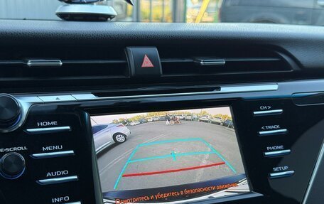 Toyota Camry, 2018 год, 2 299 000 рублей, 17 фотография