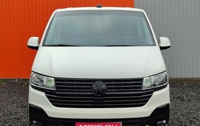 Volkswagen Caravelle T6 рестайлинг, 2020 год, 3 850 000 рублей, 1 фотография