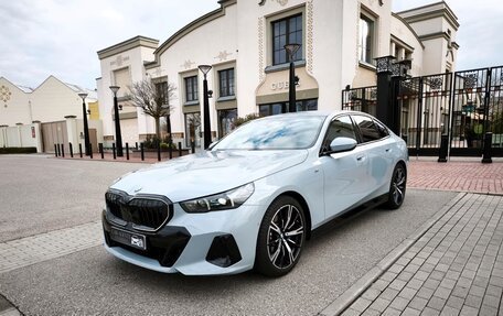 BMW 5 серия, 2024 год, 7 161 000 рублей, 1 фотография