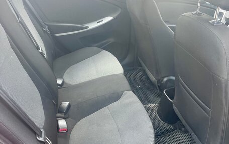 Hyundai Solaris II рестайлинг, 2013 год, 600 000 рублей, 9 фотография