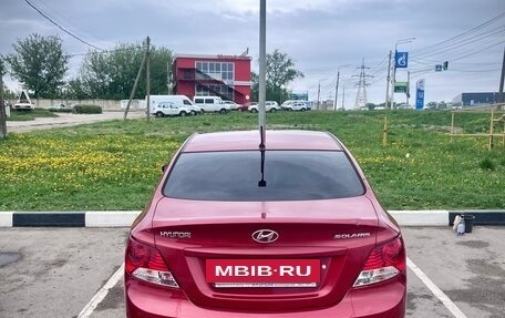 Hyundai Solaris II рестайлинг, 2013 год, 600 000 рублей, 4 фотография