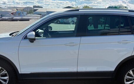 Volkswagen Tiguan II, 2019 год, 2 850 000 рублей, 3 фотография