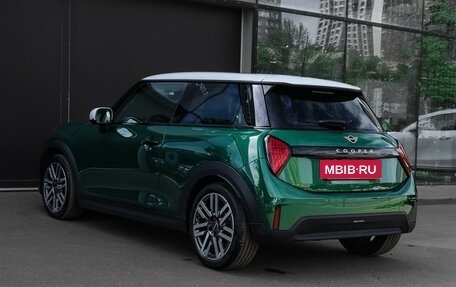 MINI Hatch, 2024 год, 4 390 000 рублей, 6 фотография