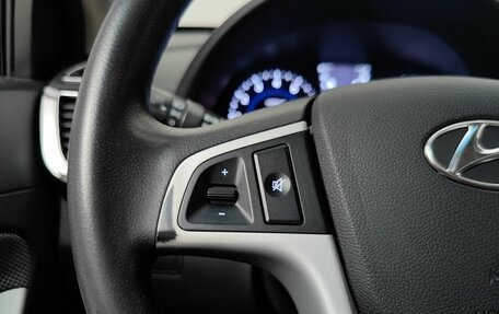 Hyundai Solaris II рестайлинг, 2012 год, 450 000 рублей, 17 фотография