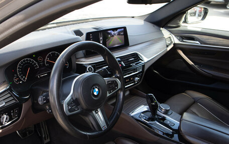 BMW 5 серия, 2019 год, 3 900 000 рублей, 10 фотография
