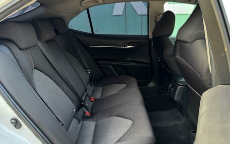 Toyota Camry, 2018 год, 2 299 000 рублей, 7 фотография