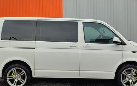 Volkswagen Caravelle T6 рестайлинг, 2020 год, 3 850 000 рублей, 4 фотография