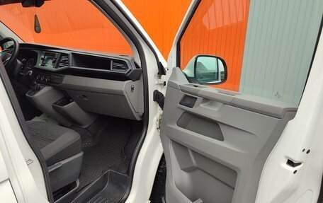Volkswagen Caravelle T6 рестайлинг, 2020 год, 3 850 000 рублей, 10 фотография
