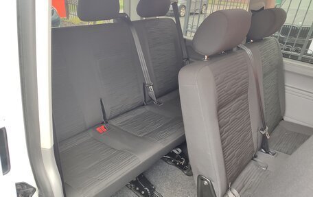 Volkswagen Caravelle T6 рестайлинг, 2020 год, 3 850 000 рублей, 14 фотография