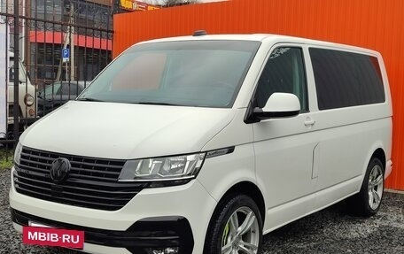 Volkswagen Caravelle T6 рестайлинг, 2020 год, 3 850 000 рублей, 2 фотография