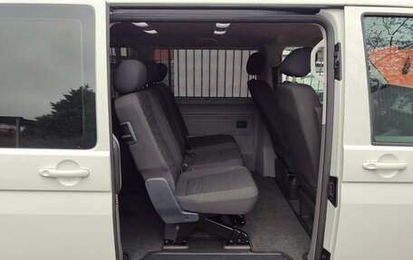 Volkswagen Caravelle T6 рестайлинг, 2020 год, 3 850 000 рублей, 22 фотография