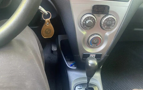 Toyota Yaris III рестайлинг, 2008 год, 738 000 рублей, 8 фотография