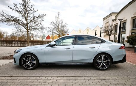 BMW 5 серия, 2024 год, 7 161 000 рублей, 3 фотография