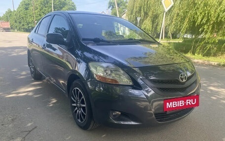 Toyota Yaris III рестайлинг, 2008 год, 738 000 рублей, 2 фотография
