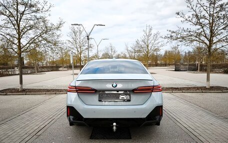 BMW 5 серия, 2024 год, 7 161 000 рублей, 6 фотография