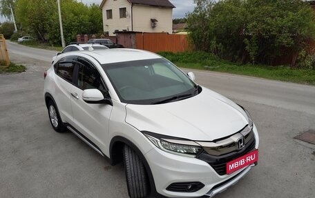 Honda Vezel, 2018 год, 1 890 000 рублей, 1 фотография
