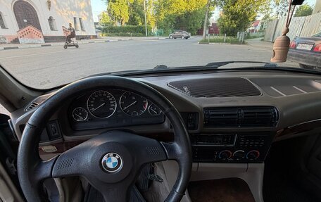 BMW 5 серия, 1994 год, 300 000 рублей, 12 фотография