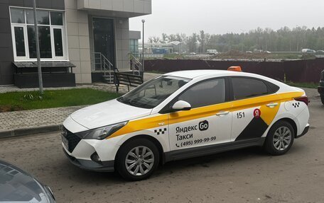 Hyundai Solaris II рестайлинг, 2021 год, 1 350 000 рублей, 5 фотография