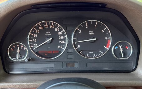 BMW 5 серия, 1994 год, 300 000 рублей, 13 фотография