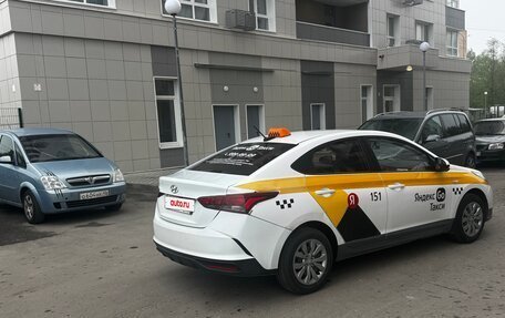 Hyundai Solaris II рестайлинг, 2021 год, 1 350 000 рублей, 6 фотография