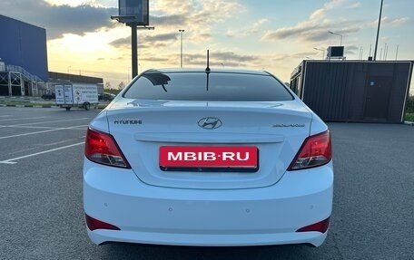 Hyundai Solaris II рестайлинг, 2015 год, 990 000 рублей, 4 фотография