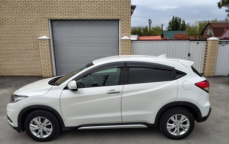 Honda Vezel, 2018 год, 1 890 000 рублей, 3 фотография