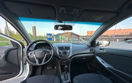 Hyundai Solaris II рестайлинг, 2015 год, 990 000 рублей, 12 фотография