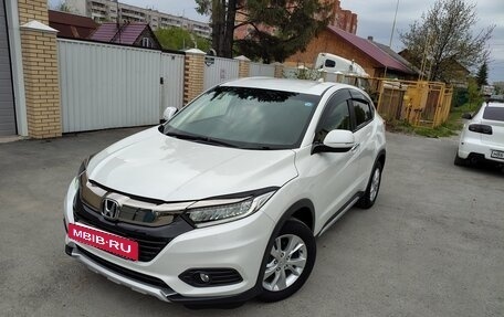Honda Vezel, 2018 год, 1 890 000 рублей, 2 фотография