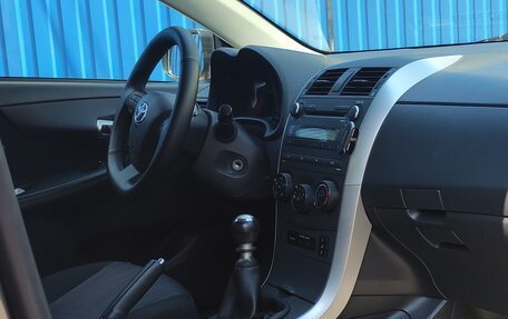 Toyota Corolla, 2011 год, 1 100 000 рублей, 9 фотография