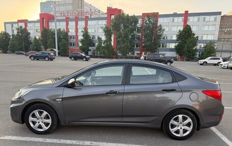 Hyundai Solaris II рестайлинг, 2012 год, 810 000 рублей, 4 фотография