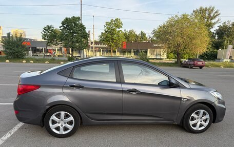Hyundai Solaris II рестайлинг, 2012 год, 810 000 рублей, 3 фотография