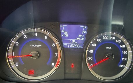 Hyundai Solaris II рестайлинг, 2012 год, 810 000 рублей, 12 фотография