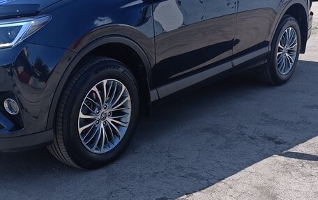 Toyota RAV4, 2015 год, 2 150 000 рублей, 2 фотография