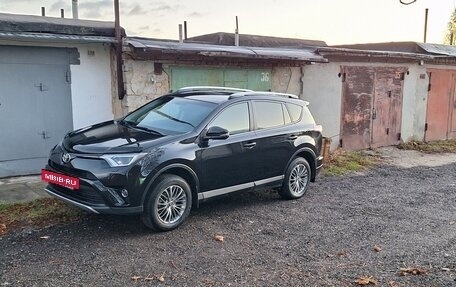 Toyota RAV4, 2015 год, 2 150 000 рублей, 20 фотография