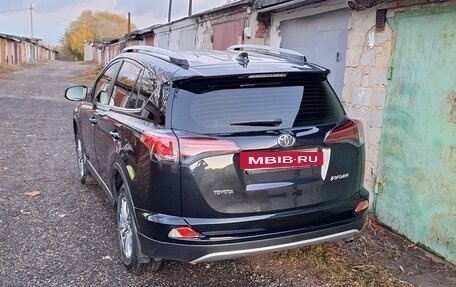 Toyota RAV4, 2015 год, 2 150 000 рублей, 18 фотография