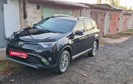 Toyota RAV4, 2015 год, 2 150 000 рублей, 21 фотография