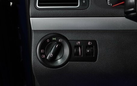 Volkswagen Touran III, 2010 год, 1 079 000 рублей, 12 фотография