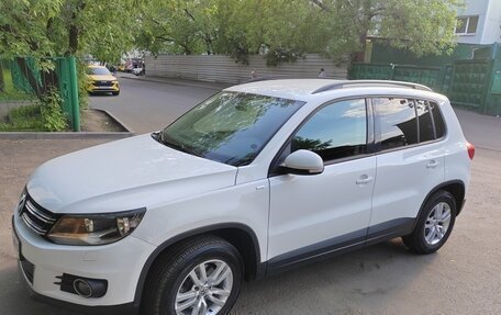 Volkswagen Tiguan I, 2015 год, 1 302 000 рублей, 1 фотография