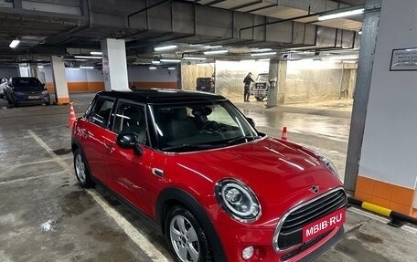 MINI Hatch, 2019 год, 1 590 000 рублей, 1 фотография