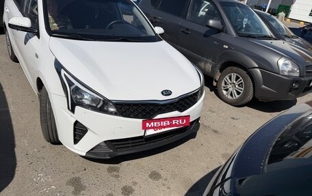 KIA Rio IV, 2022 год, 1 450 000 рублей, 2 фотография