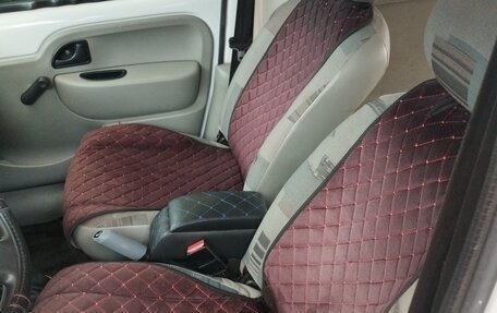 Renault Kangoo II рестайлинг, 2006 год, 260 000 рублей, 4 фотография