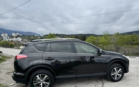 Toyota RAV4, 2015 год, 2 350 000 рублей, 11 фотография