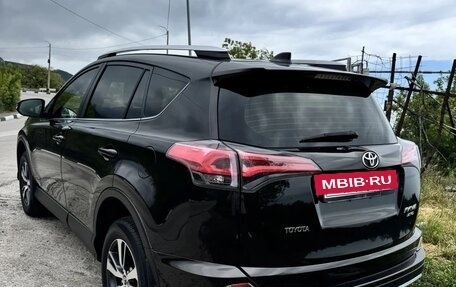 Toyota RAV4, 2015 год, 2 350 000 рублей, 12 фотография