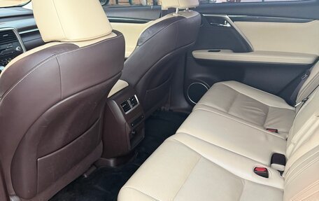 Lexus RX IV рестайлинг, 2018 год, 2 850 000 рублей, 10 фотография