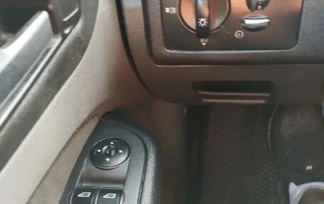 Ford Focus II рестайлинг, 2006 год, 345 000 рублей, 14 фотография